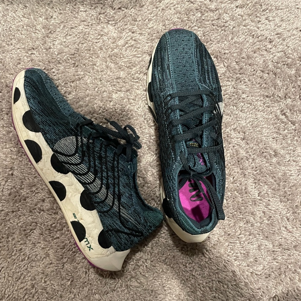 Women’s Nike 8.5